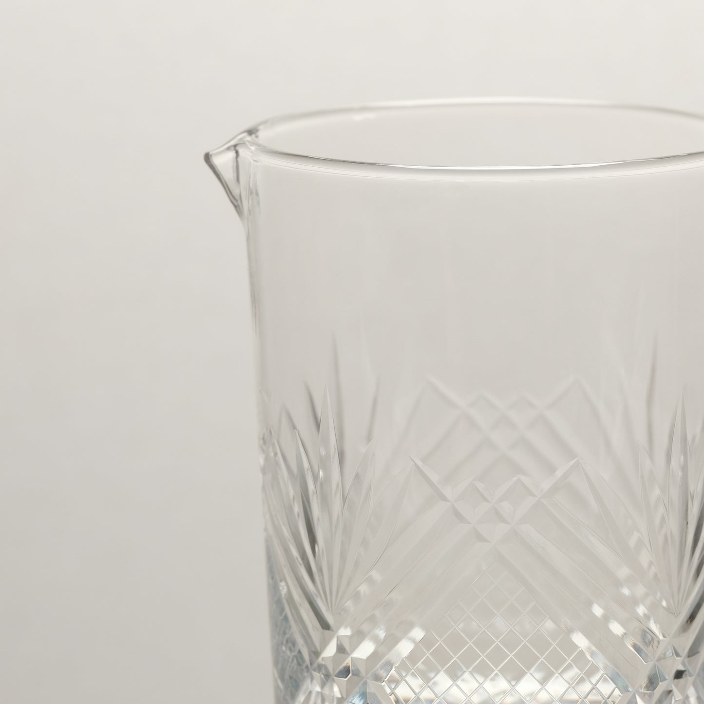M&B Handmade Daintree Cocktail Mixing Glass (600ml)